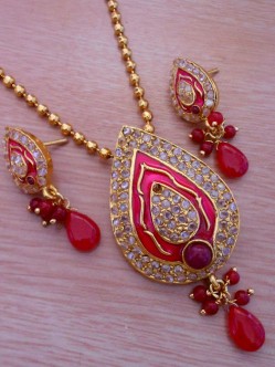 Polki Pendant Set